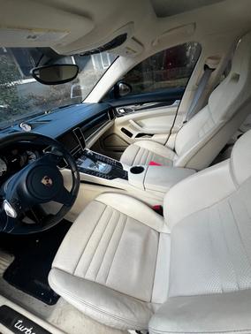 2010 Porsche Panamera Panamera Turbo