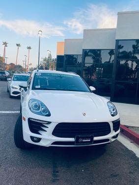 2018 Porsche Macan Macan