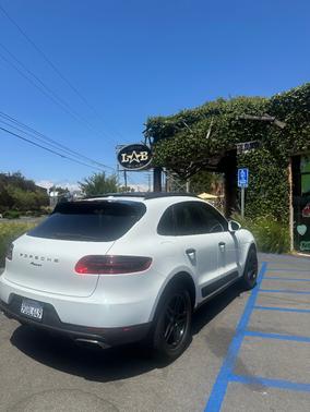 2018 Porsche Macan Macan