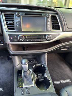 2014 Toyota Highlander XLE