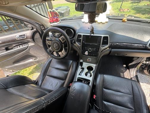 2012 Jeep Grand Cherokee Laredo