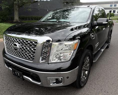 2017 Nissan Titan SV