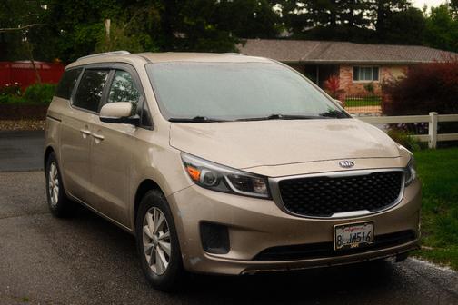 Gold 2016 Kia Sedona LX