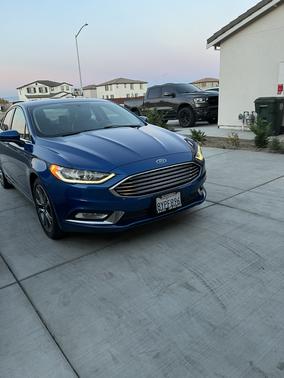 Blue 2017 Ford Fusion SE