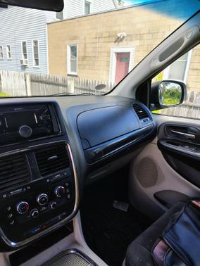 Gray 2012 Dodge Grand Caravan SXT