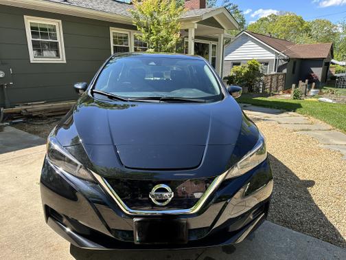 Black 2021 Nissan Leaf S
