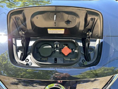 Black 2021 Nissan Leaf S