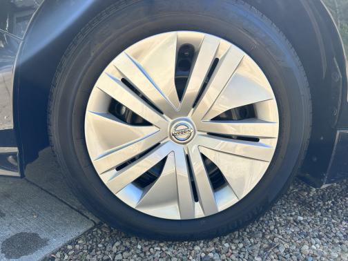Black 2021 Nissan Leaf S