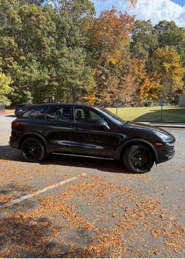 2016 Porsche Cayenne Cayenne Turbo
