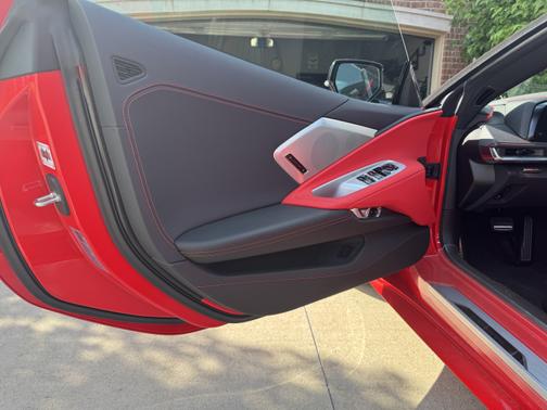 2023 Chevrolet Corvette Stingray w/2LT