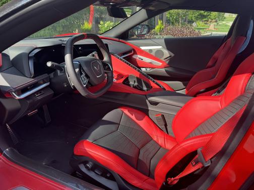 2023 Chevrolet Corvette Stingray w/2LT