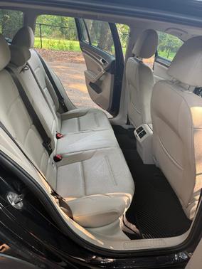 Black 2017 Volkswagen Golf Alltrack TSI SE