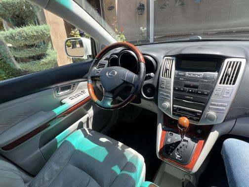 White 2005 Lexus RX 330 Base