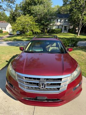 Red 2010 Honda Accord Crosstour EX-L