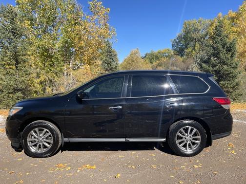 2013 Nissan Pathfinder S