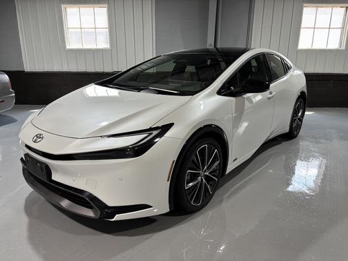 2023 Toyota Prius XLE