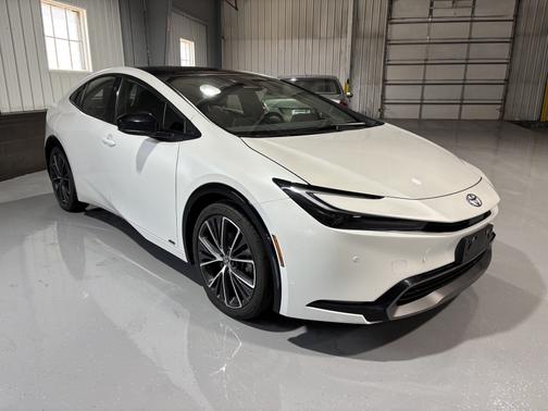 2023 Toyota Prius XLE
