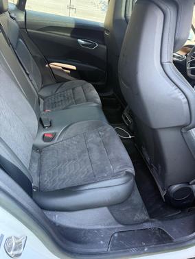 2022 Audi e-tron GT Premium Plus