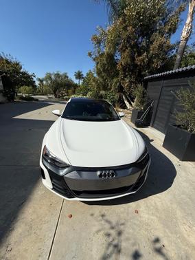 2022 Audi e-tron GT Premium Plus