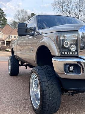 Gold 2014 Ford F-250 Lariat