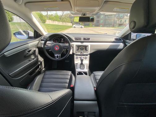 White 2013 Volkswagen CC 2.0T Sport