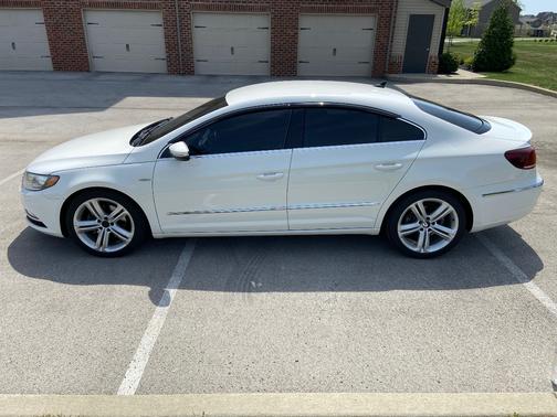 White 2013 Volkswagen CC 2.0T Sport