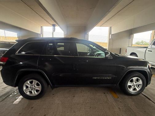 Black 2015 Jeep Grand Cherokee Laredo