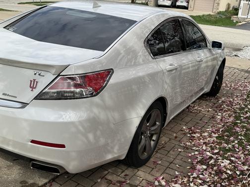 White 2013 Acura TL Technology