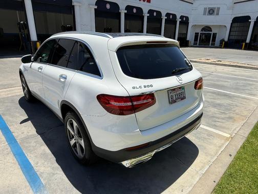 White 2019 Mercedes-Benz GLC 300 Base