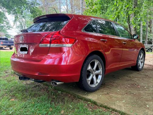 Red 2010 Toyota Venza Base
