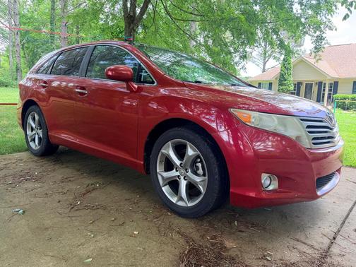 Red 2010 Toyota Venza Base