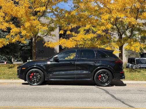 Black 2018 Porsche Cayenne Cayenne GTS