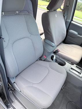 Black 2019 Nissan Frontier SV