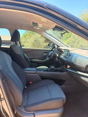 Black 2021 Nissan Rogue SV