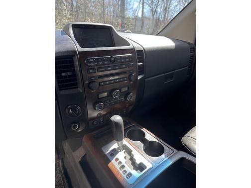 2010 Nissan Titan LE