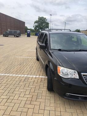 2012 Chrysler Town & Country Touring