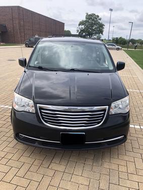 2012 Chrysler Town & Country Touring