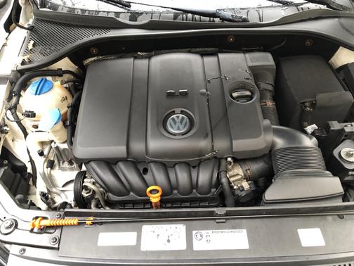 2012 Volkswagen Passat 2.5 SE