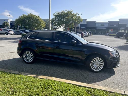 2016 Audi A3 e-tron 1.4T Premium