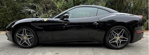 2016 Ferrari California T