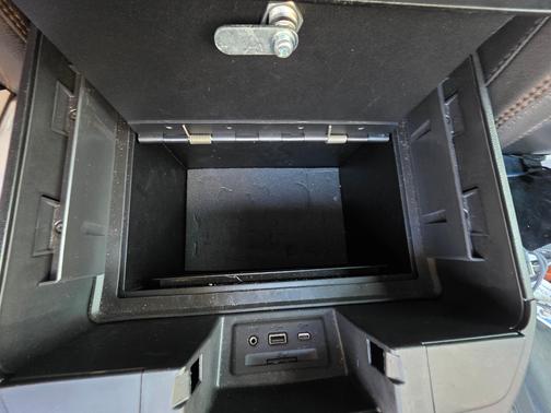 Gray 2022 GMC Sierra 1500 Limited AT4