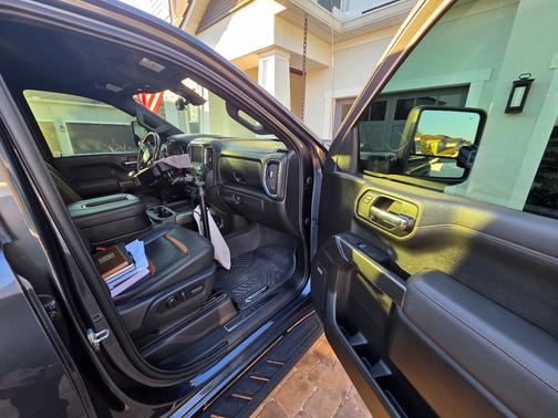 Gray 2022 GMC Sierra 1500 Limited AT4