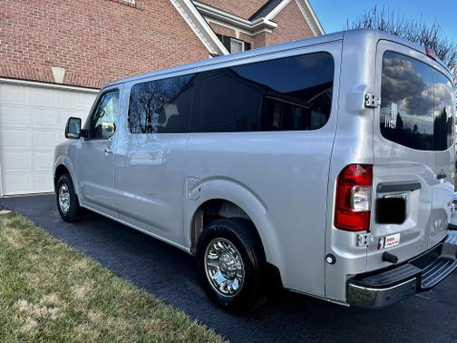 Photo 2 of 10 of 2020 Nissan NV Passenger NV3500 HD SV V6