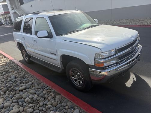 White 2003 Chevrolet Tahoe LT