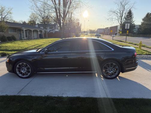 Black 2015 Audi A8 L 4.0T