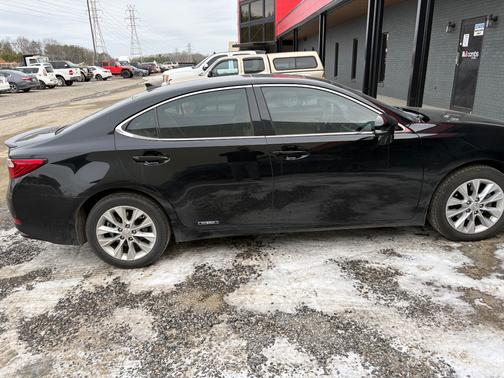 2014 Lexus ES 300h Base