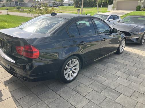 2011 BMW 328 i