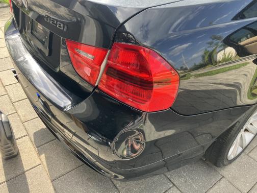 2011 BMW 328 i