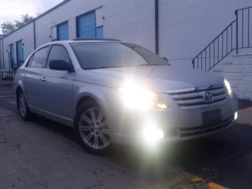 Silver 2006 Toyota Avalon Limited