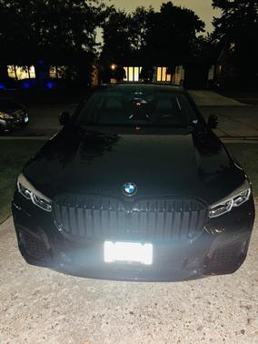 Black 2022 BMW 740 i xDrive